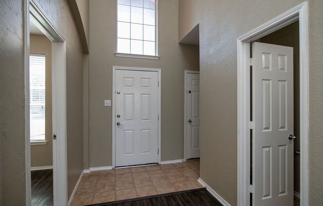 **Gorgeous 4 bedroom** AVAILABLE NOW!