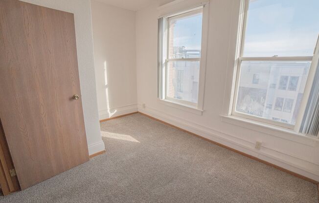 1 bed, 1 bath, 435 sqft, $590, Unit 506