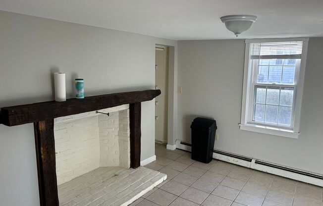 1 bed, 1 bath, $1,600, Unit 1