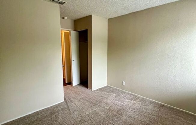 2 beds, 2 baths, 948 sqft, $1,795, Unit 52