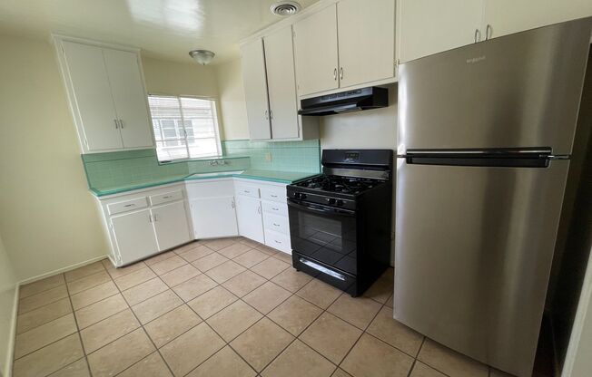 928 W. Glenoaks blvd. Glendale CA