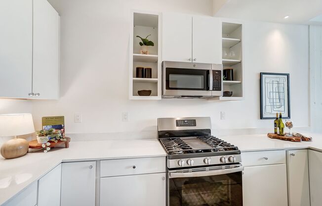 2 beds, 2 baths, 1,450 sqft, $2,912, Unit 100-509