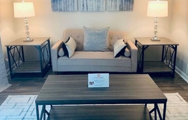1 bed, 1 bath, 800 sqft, $1,169, Unit 10