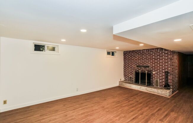 1434 S 116th