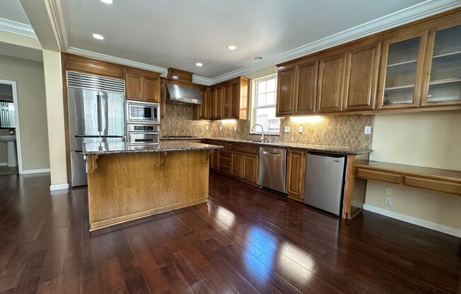 LUXURY RESIDENCE IN RIVERMARK DETACHED SINGLE-FAMILY HOME | THE GLEN PLAN II