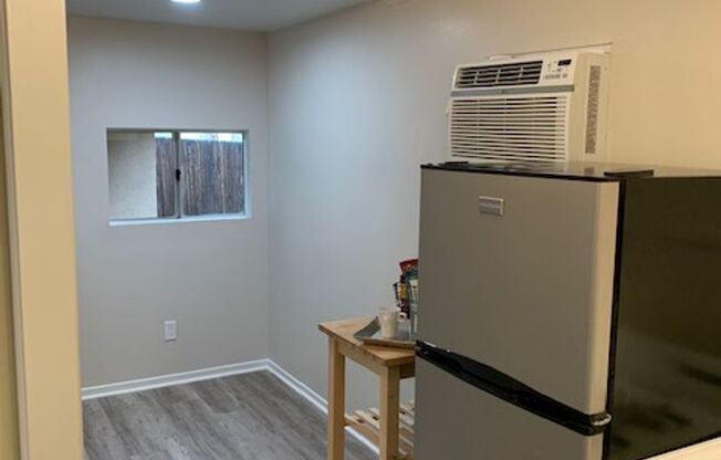 550 S Los Robles