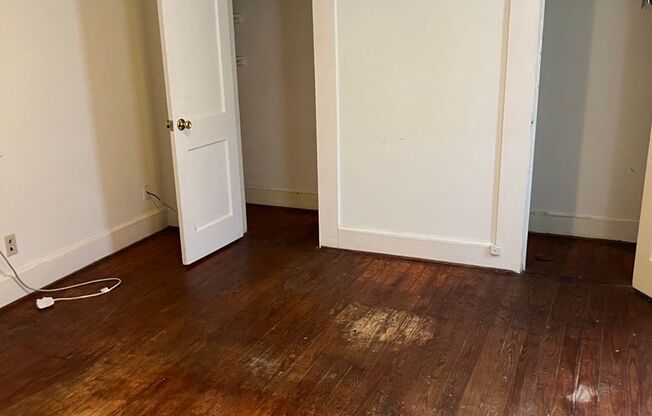 2 beds, 1 bath, $950