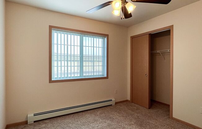 3 beds, 2 baths, 1,265 sqft, $1,620, Unit ML 540-11