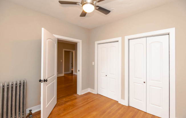 3 beds, 1 bath, 1,000 sqft, $2,500, Unit 1337-3N