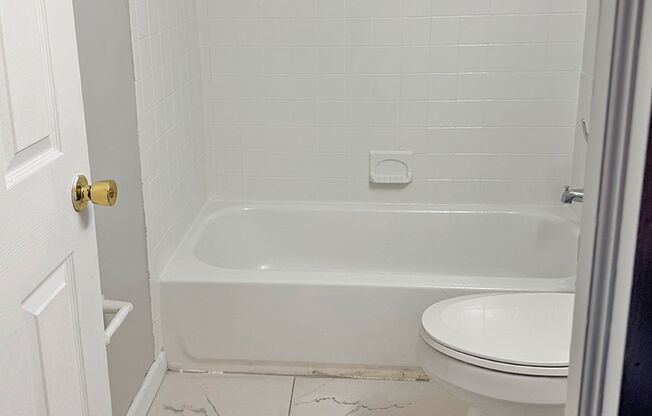 1 bed, 1 bath, 560 sqft, $825, Unit 601-07