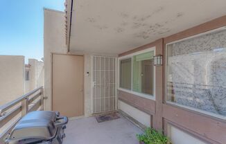 Cozy 2 Bedroom Located 10 Minutes Away from CSUF