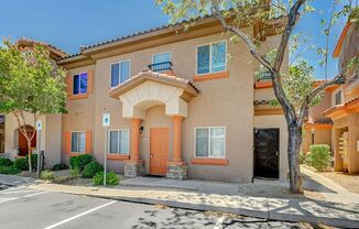 Charming 3-bed, 2-bath Downstairs Unit