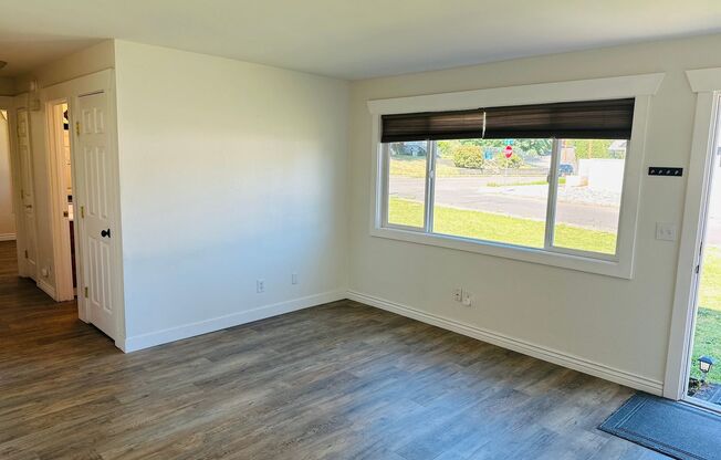 Charming Remodeled Camas Duplex