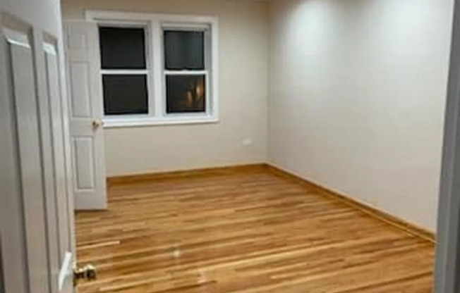 9833 64 AVE