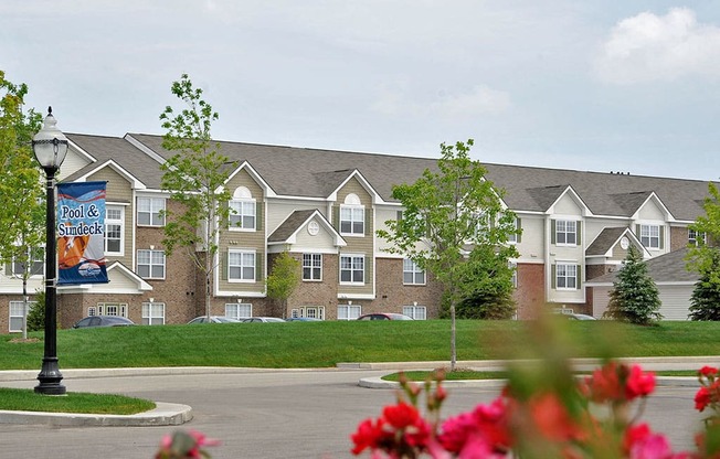 Green Surroundings at Towne Lakes Apartments, Wisconsin