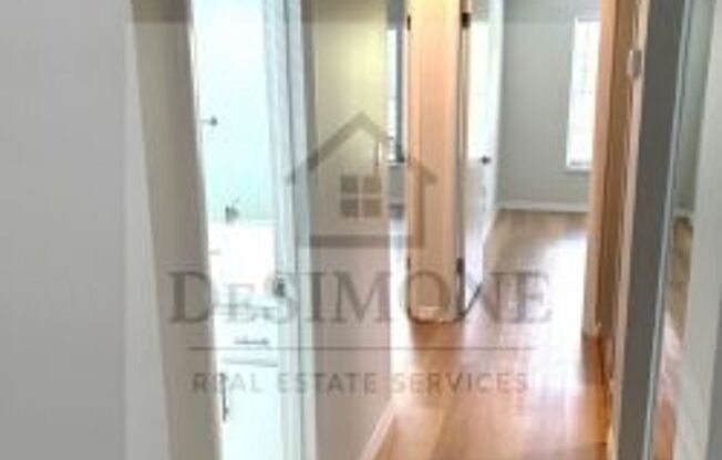 2 beds, 1 bath, 782 sqft, $1,299, Unit R-20