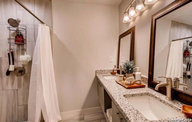 Adorable 3 bedroom 2 bath Minutes from N St. Marys!! Completely updated!