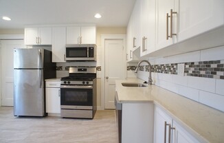 1 bed, 1 bath, 700 sqft, $2,150, Unit 1