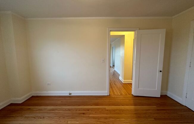 1 bed, 1 bath, 617 sqft, $1,850, Unit Wellington 902