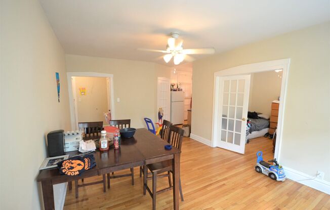 5002 N Springfield Ave