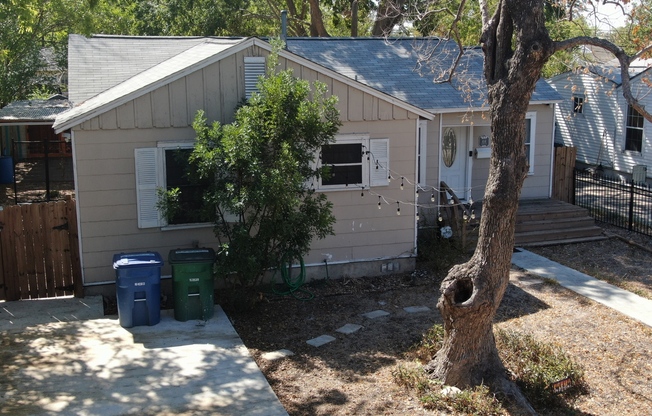 414 ELMWOOD DR