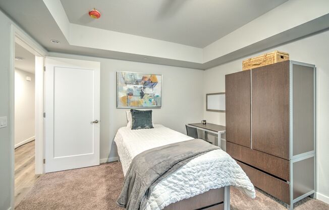 Studio, 1 bath, $2,395, Unit 701 - Private Bedroom