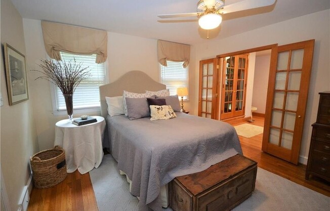 Renovated Kirkwood home for rent!!