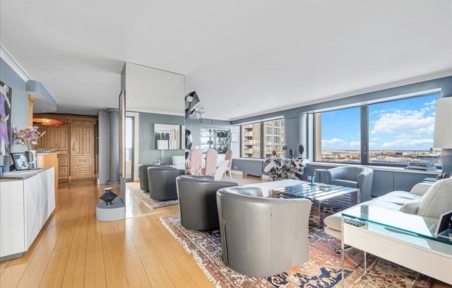 3 beds, 2.5 baths, 1,892 sqft, $8,550, Unit 26F