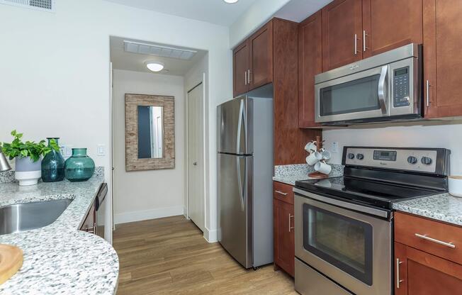 2 beds, 2 baths, 938 sqft, $1,934