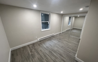 1 bed, 1 bath, 600 sqft, $2,100, Unit 4