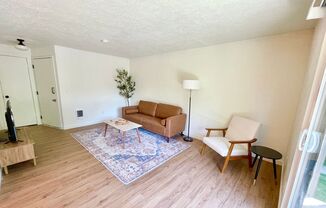 2 beds, 1 bath, 815 sqft, $1,495, Unit Unit 1 (STR)