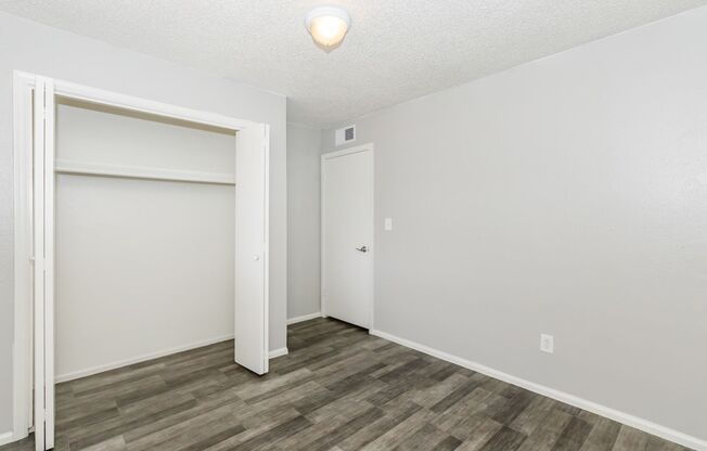 2 beds, 2 baths, 1,040 sqft, $1,445, Unit 4323-02