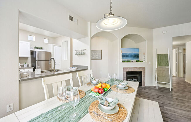 3 beds, 2 baths, 1,152 sqft, $1,669