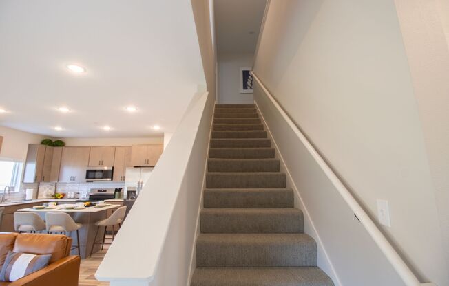 3 beds, 2.5 baths, 1,700 sqft, $2,695, Unit 1213