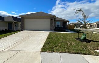 3 beds, 2 baths, $1,585