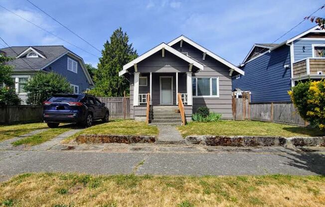 Spacious 2 Bedroom Home in the Pigeon Point Neighborhood of West Seattle