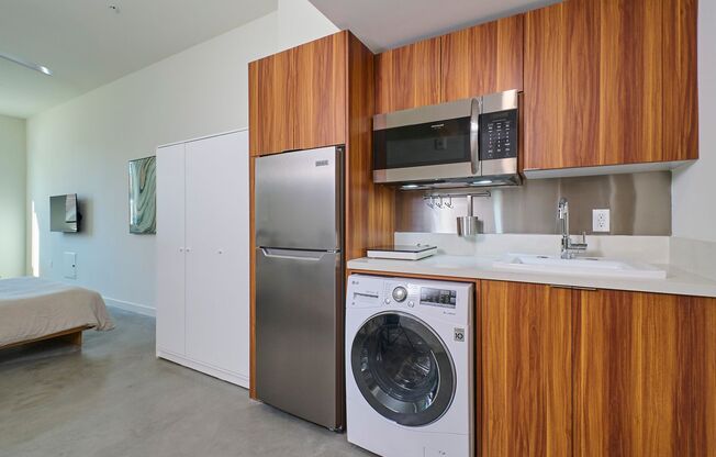 Studio, 1 bath, 299 sqft, $1,695, Unit Unit 37 - Bedroom 4