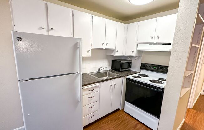 1 bed, 1 bath, 475 sqft, $1,495, Unit 406