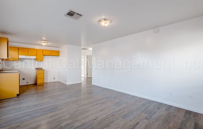 130 8th St