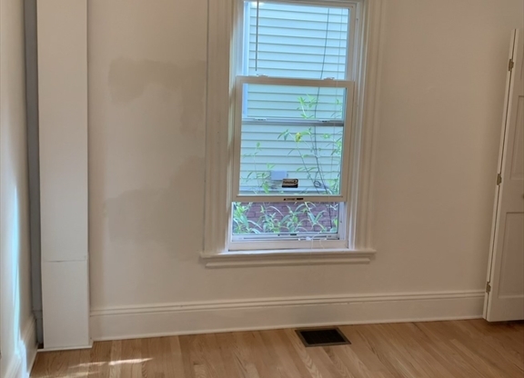 14 CALVIN ST