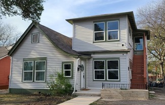 719 BAILEY AVE