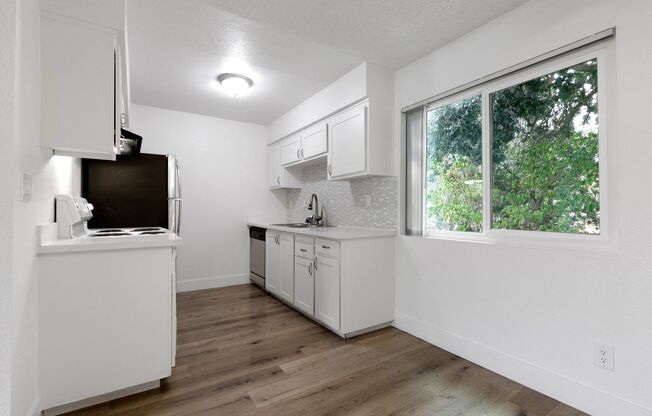 1 bed, 1 bath, 650 sqft, $1,350, Unit 9190-39