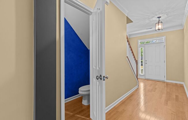 Gorgeous 3 Bedroom Townhome w/ Premium Finishes & Amenities - Pet Friendly!