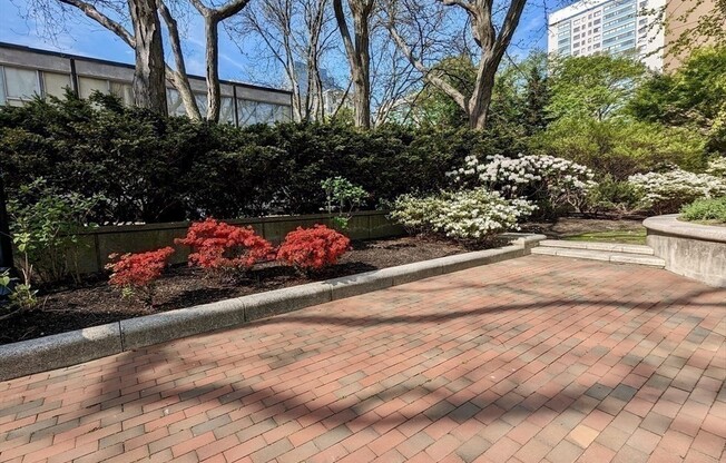 1 bed, 1 bath, 947 sqft, $3,300, Unit 12F