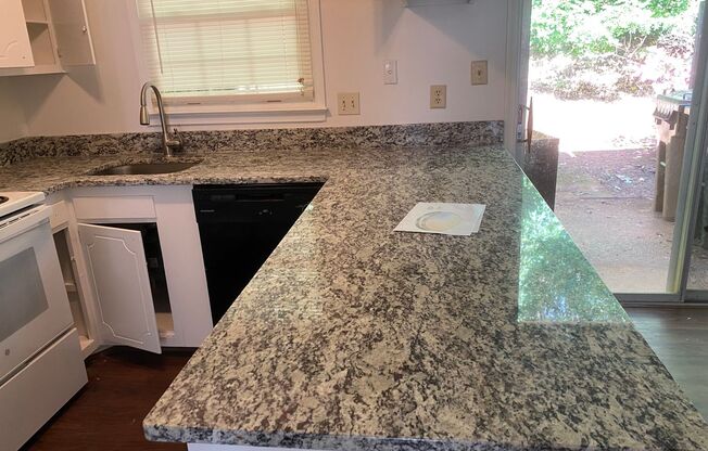 1128 Nottingham Circle