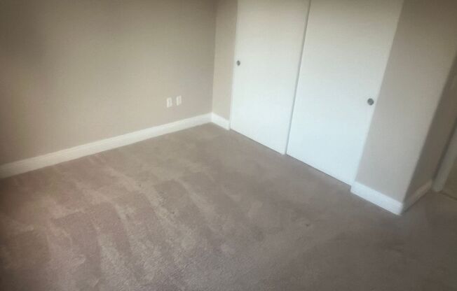 Beautiful Attached Dual Townhouse