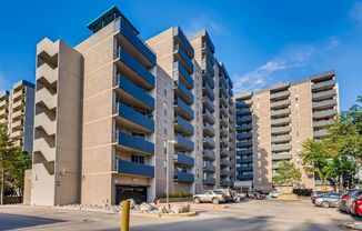 Amazing Condo with Beautiful Mountain and City Views!