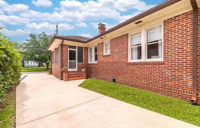 Adorable Avondale Home!
