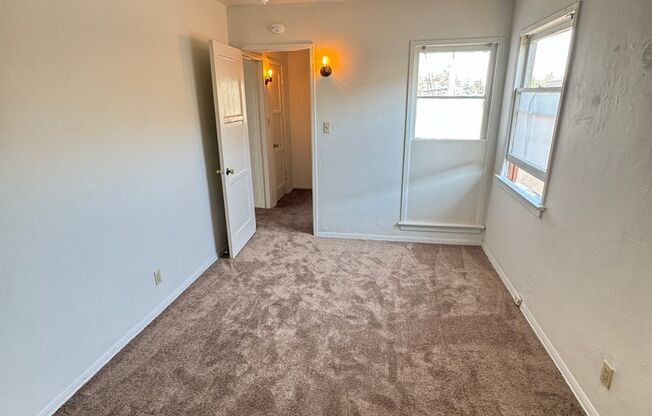 1 bed, 1 bath, 785 sqft, $1,975