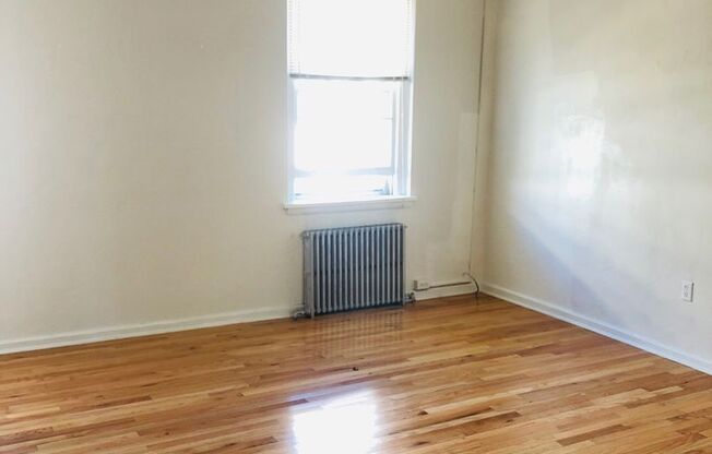 1 bed, 1 bath, 500 sqft, $1,299, Unit F706B